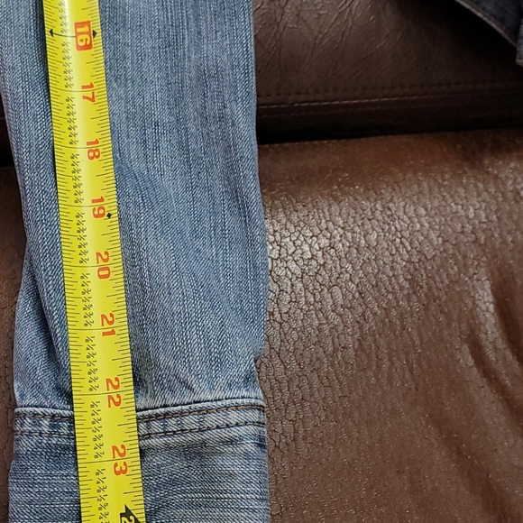 Jean jacket - Picture 5 of 6